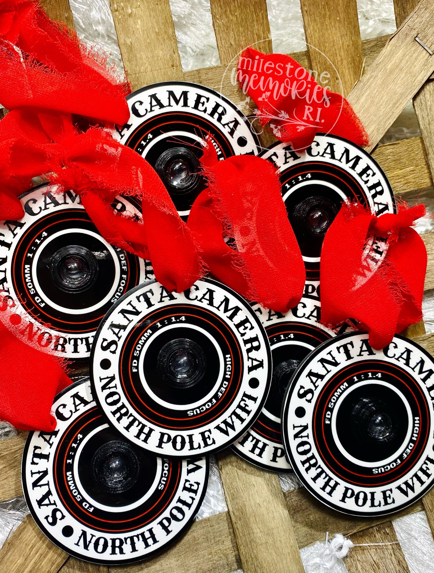 SANTA CAMERA ORNAMENT